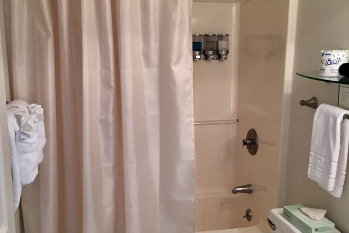 Room 109 of 168