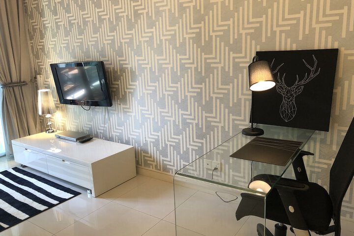 Room 16 of 53