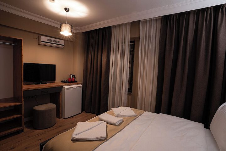 Room 20 of 37