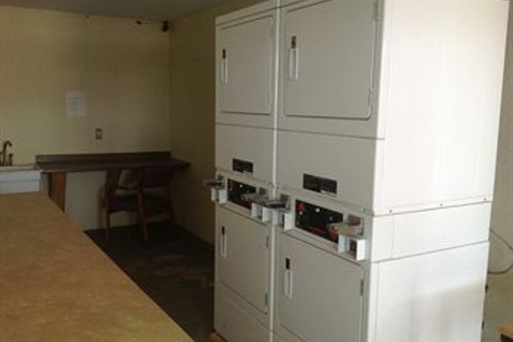 Room 9 of 12