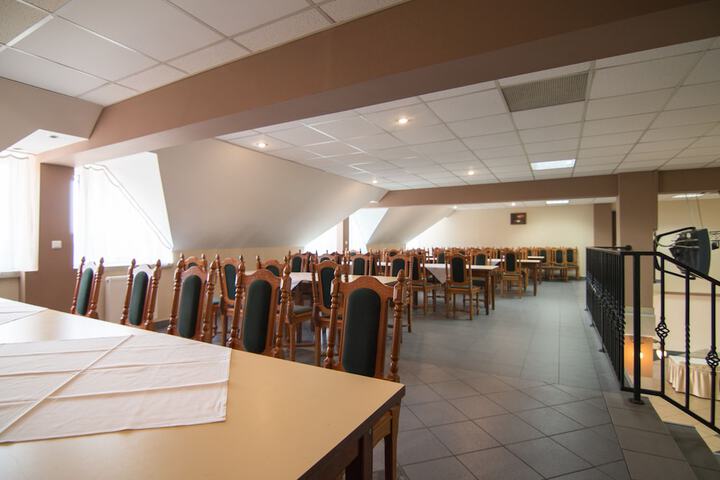 Dining 57 of 101