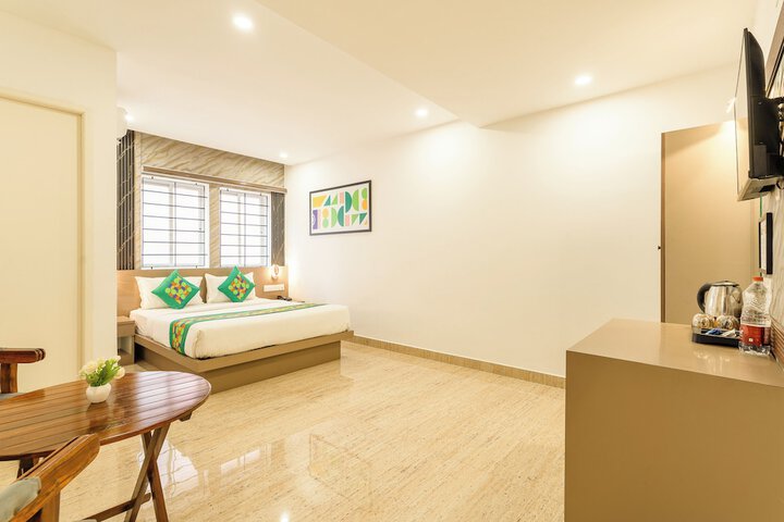 Room 10 of 40