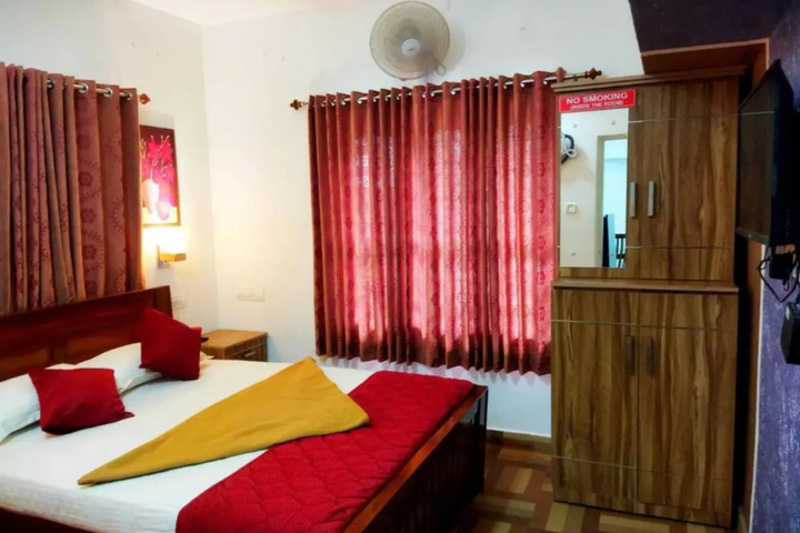 Room 4 of 36