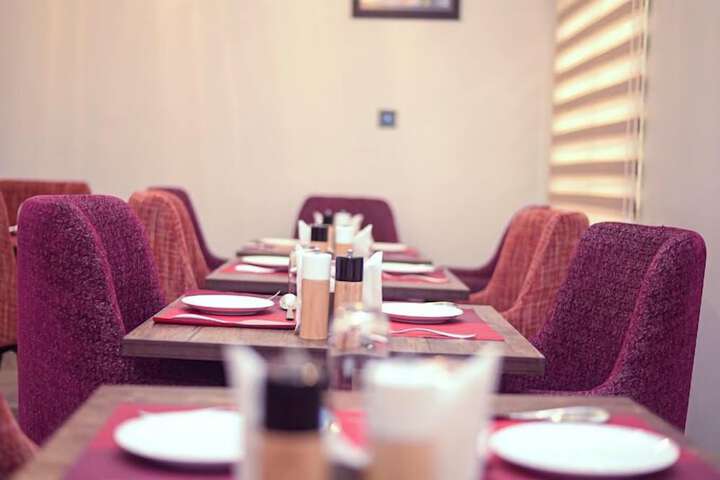 Dining 23 of 56