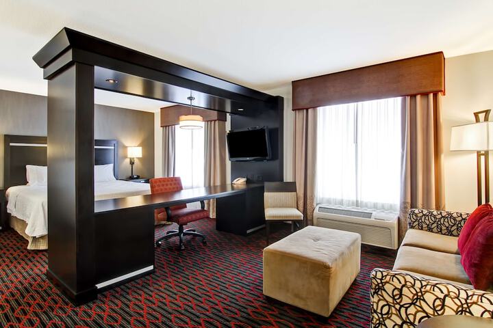 Room 7 of 61