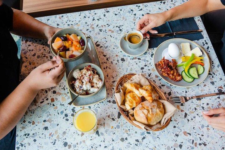 Breakfast/Coffee Service 55 of 77