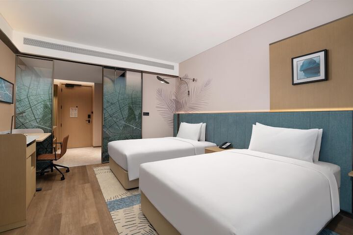 Room 18 of 38
