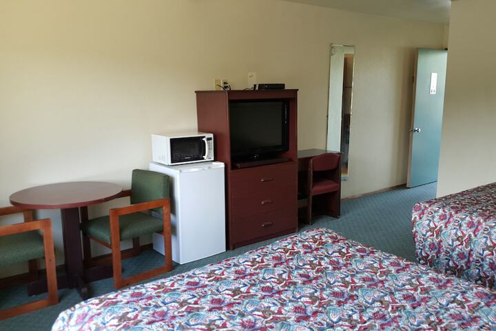 Room 4 of 34