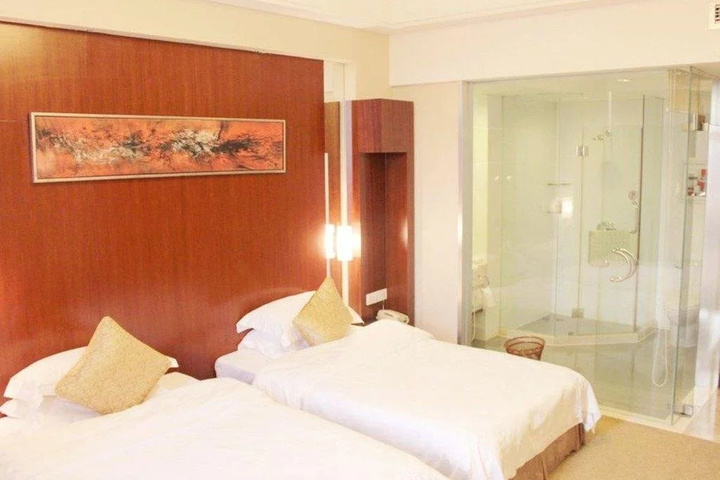 Room 3 of 14