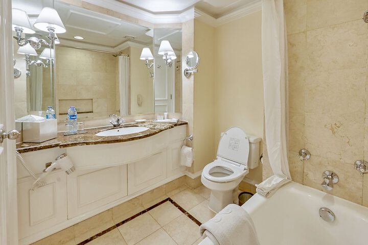 Clean Restrooms