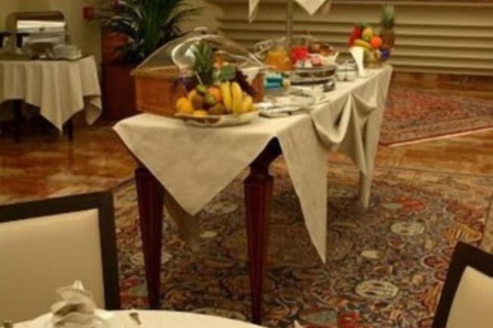 Dining Photos