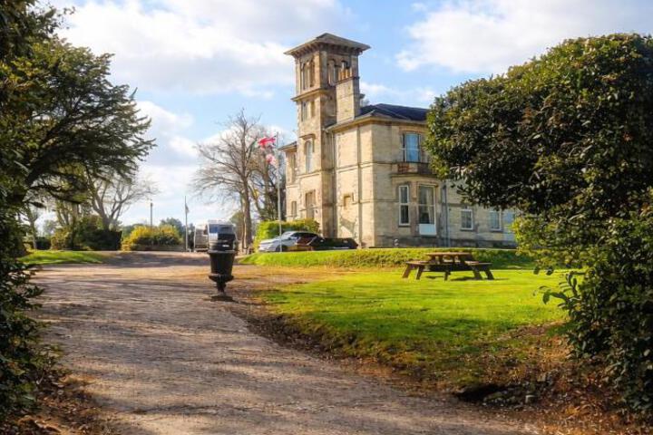 Appley Manor Hotel