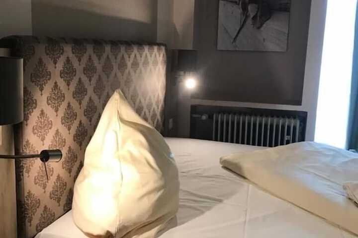 Room 20 of 52