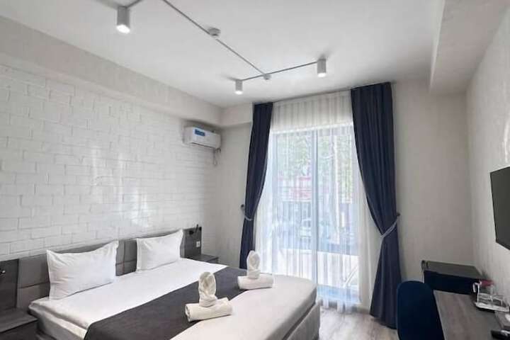 Room 54 of 62