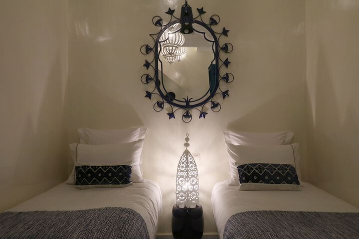 Room 6 of 129