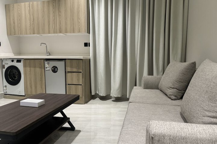 Room 18 of 32