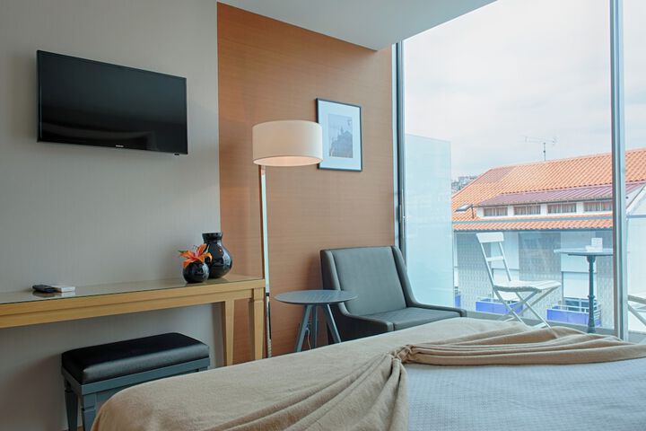 Room 9 of 27