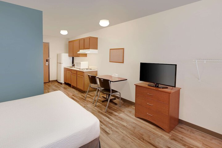 Standard Double Bed (9 of 14)