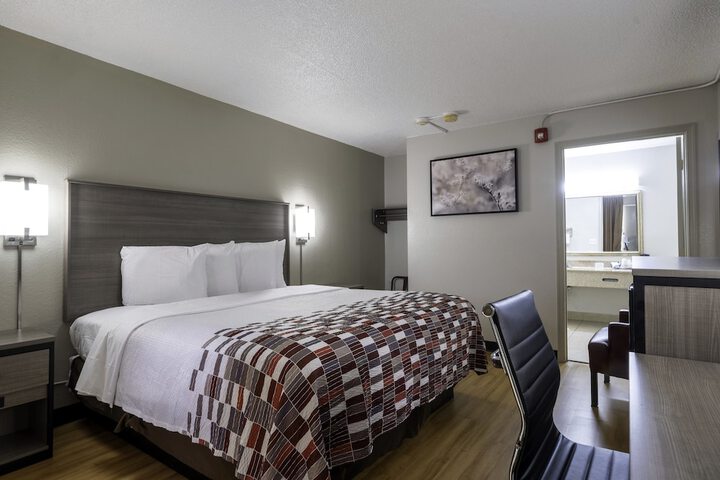 Superior King Bed (1 of 16)