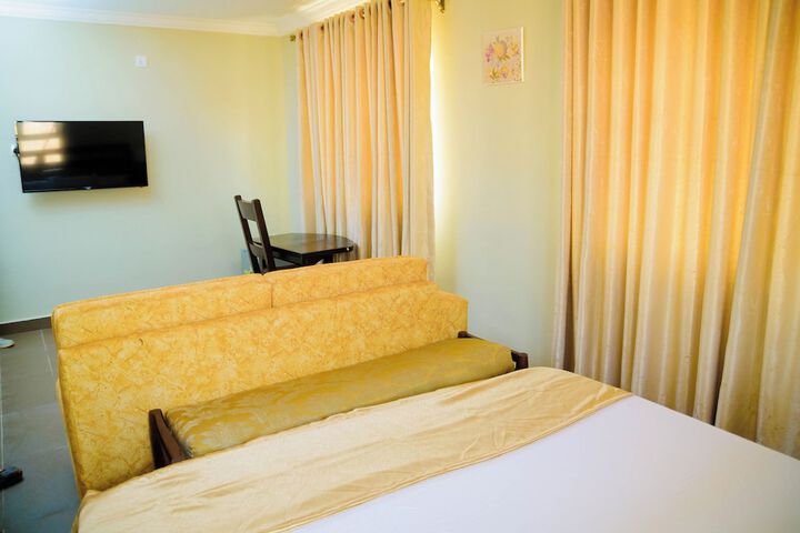 Room 13 of 31