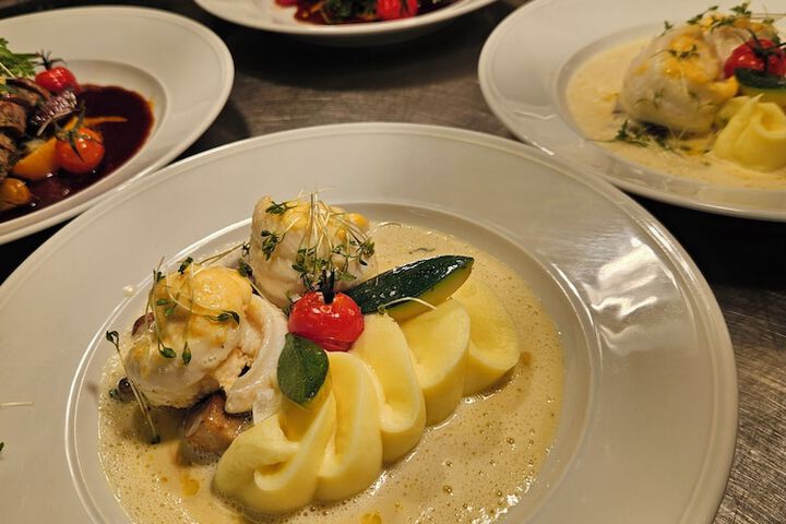 Dining 46 of 74