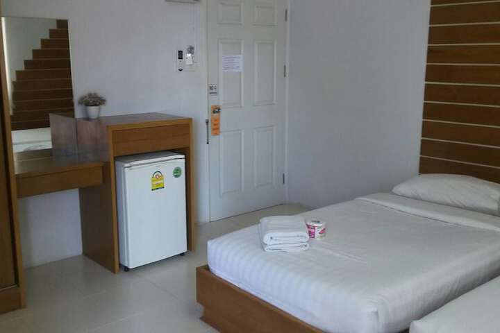 Room 22 of 35