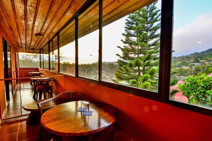 Dining Photos
