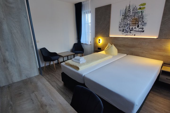 Room 7 of 73