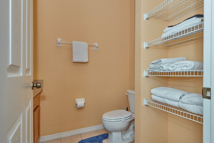 Room 18 of 35