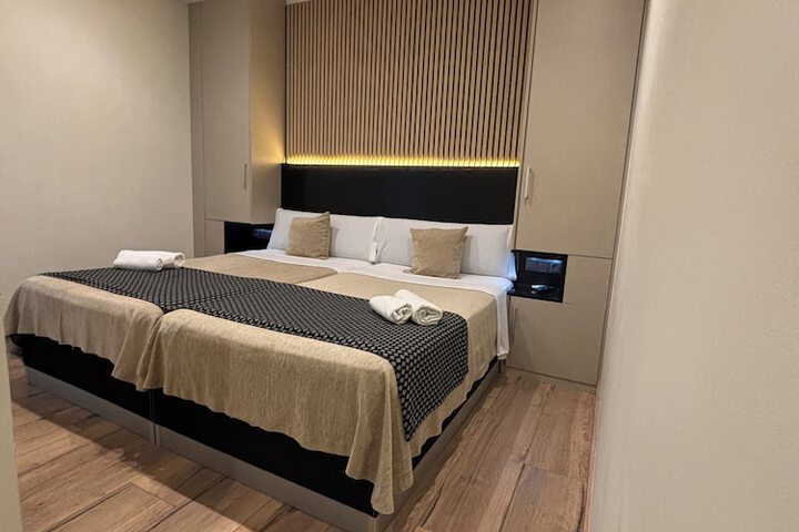 Room 22 of 68