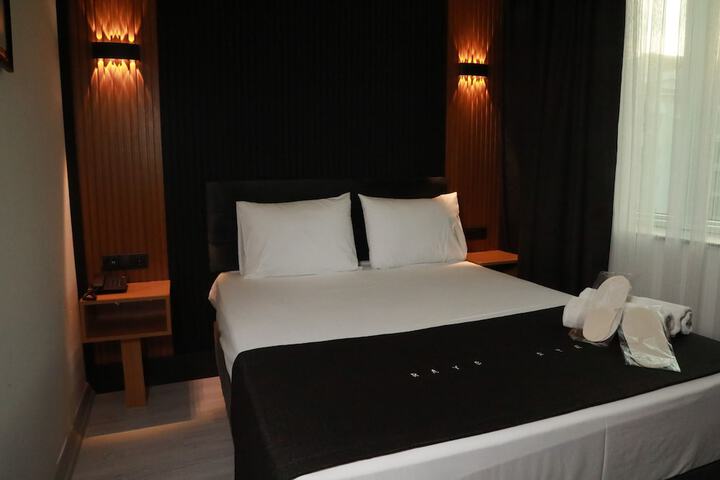 Room 6 of 20