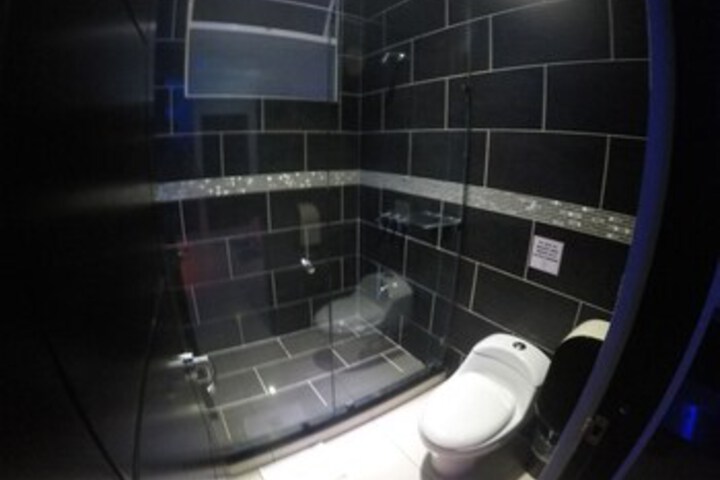 Room 5 of 78