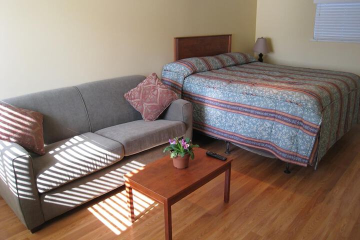Room 2 of 20