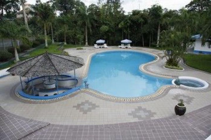 Pool 26 of 30