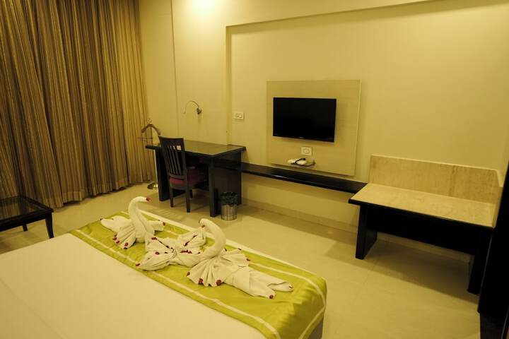 Room 38 of 84