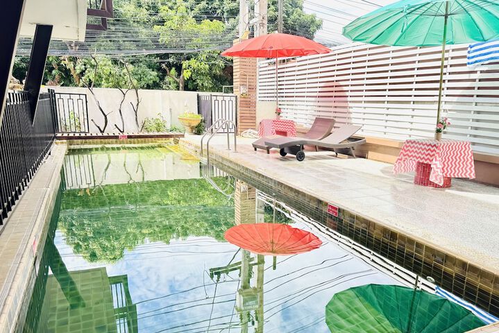 Pool 85 of 95