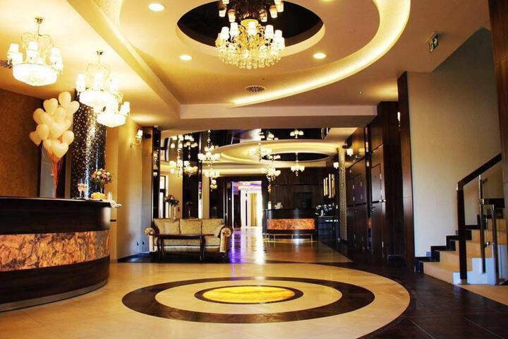 Photo of Hotel Janów