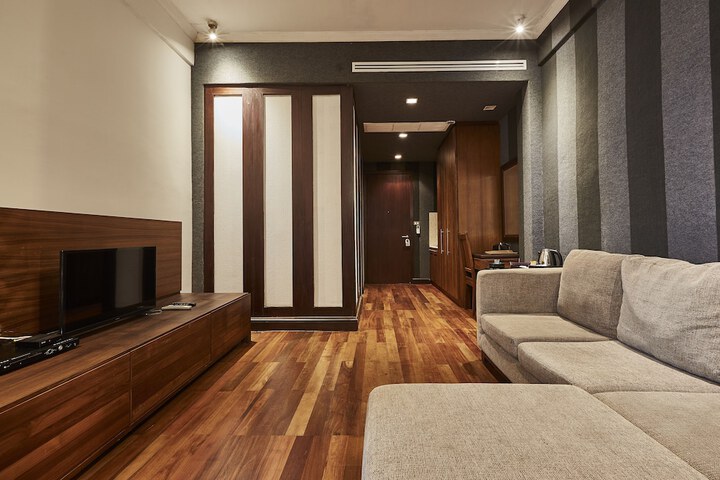 Room 18 of 50