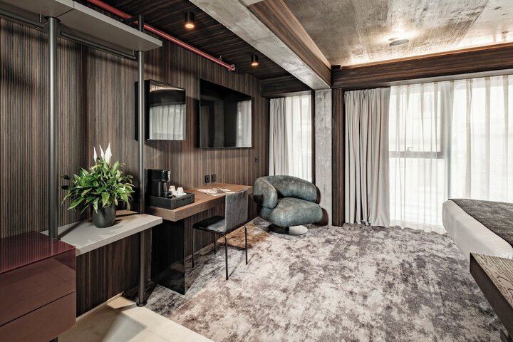 Room 12 of 53