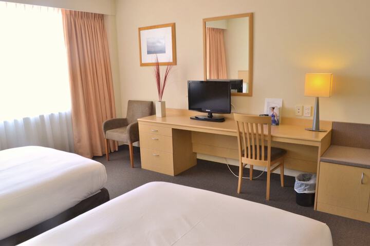 Room 6 of 36
