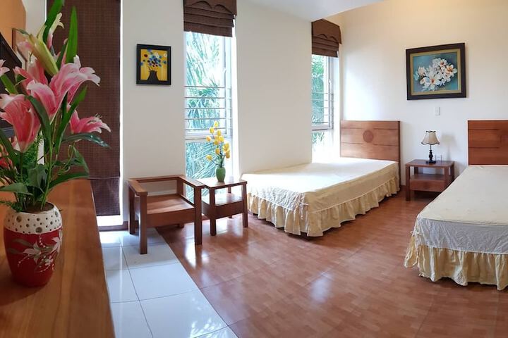 Room 16 of 25