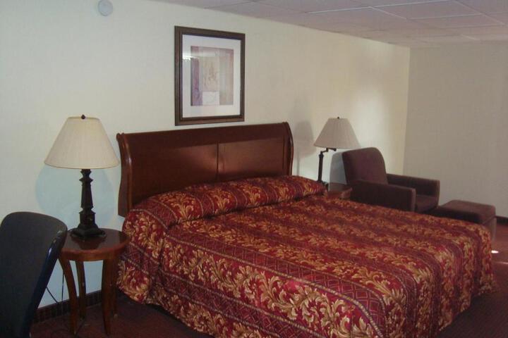 1 King Bed (18 of 18)