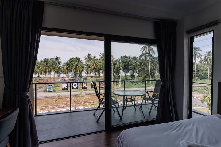 Room 34 of 71