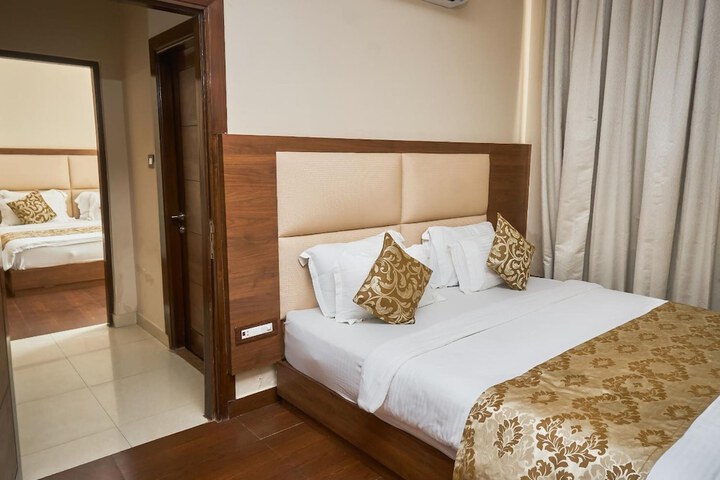 Room 29 of 53
