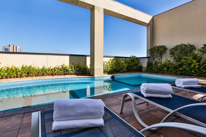Pool 75 of 108