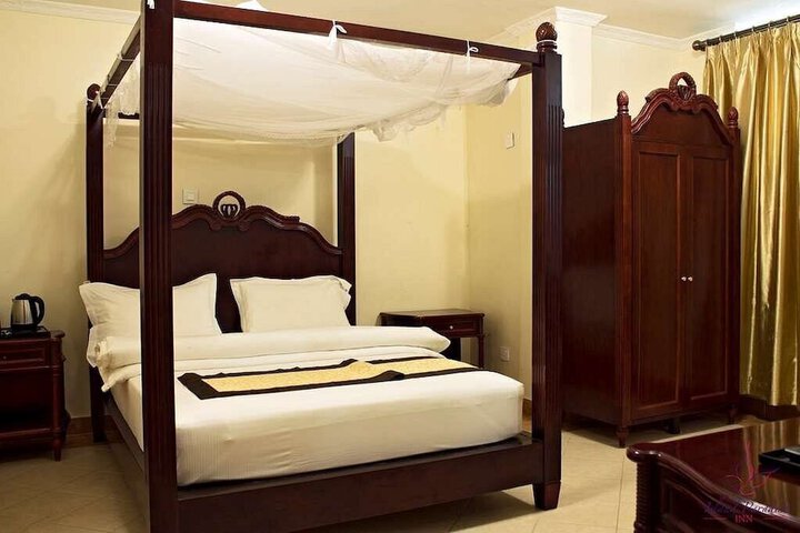 Room 15 of 40