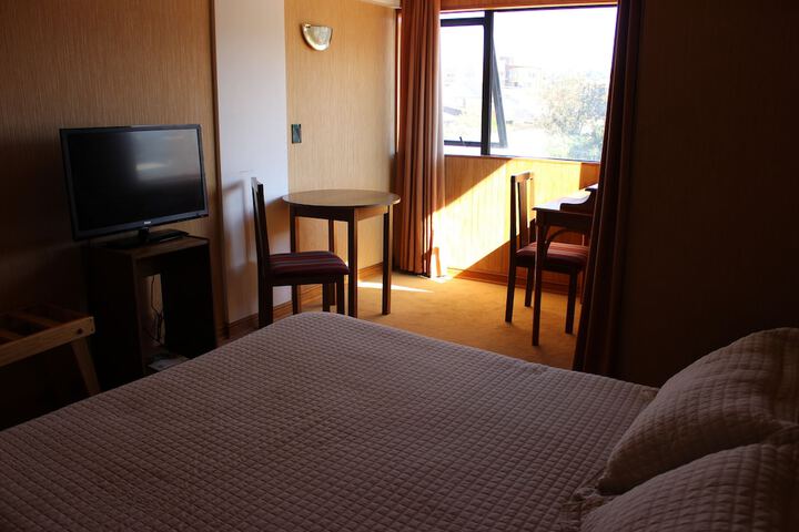 Room 17 of 37