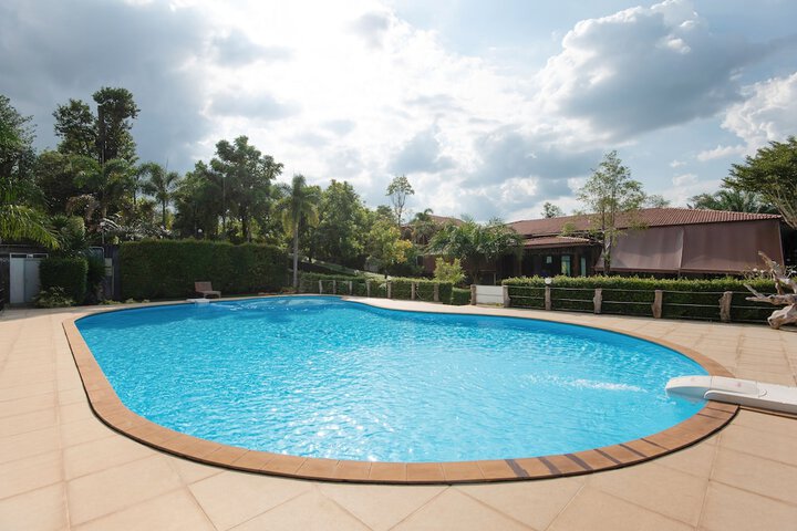 Pool 14 of 29