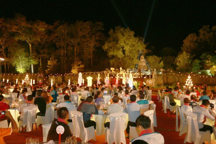 Dining 63 of 64