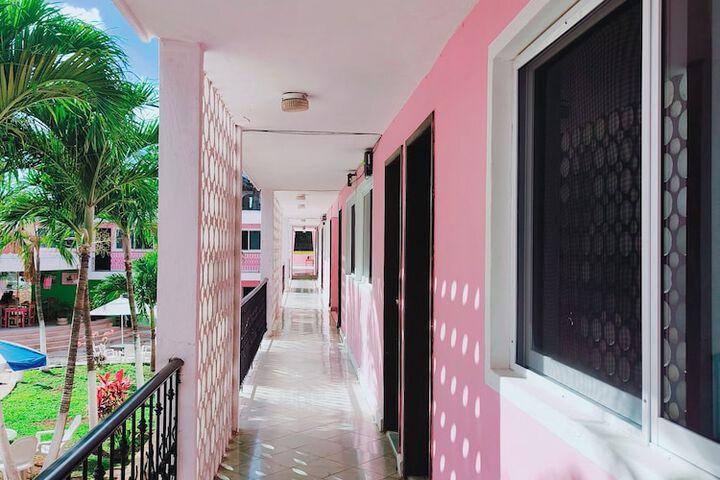 Ballroom/Hall 41 of 55